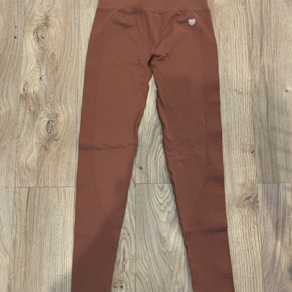 Athletic Leggings (Size S)